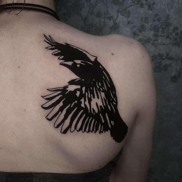 Crow Tattoo Meaning Small Black Itachi Nest and Traditional Crow Tattoo   FashionPaid Blog